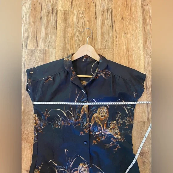 Handmade retro lion blouse - Picture 3 of 4